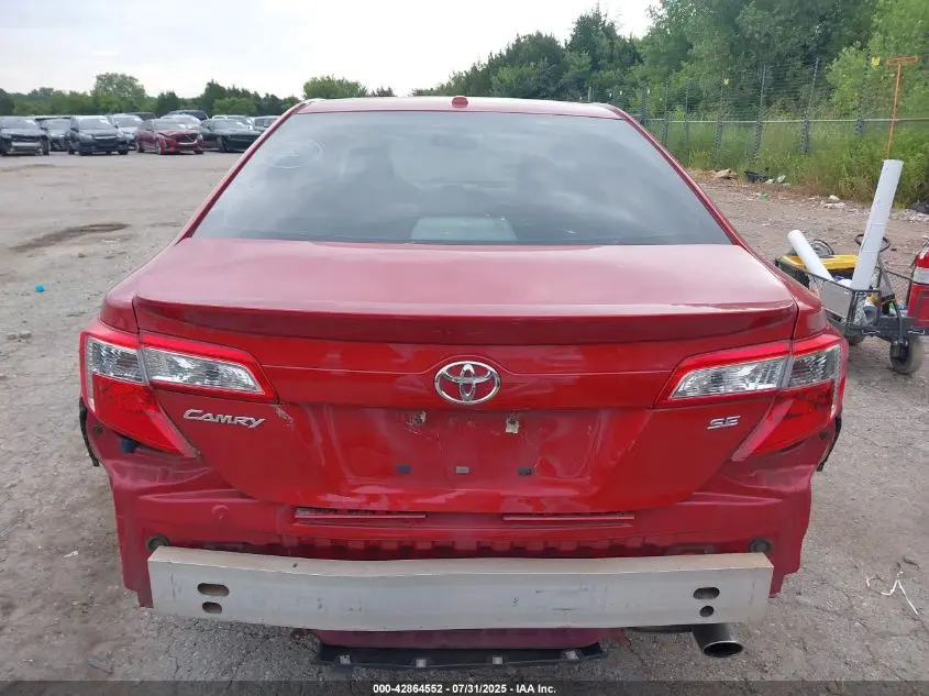 2012 TOYOTA CAMRY SE