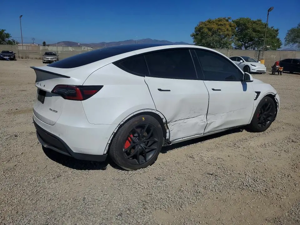 2022 TESLA MODEL Y   