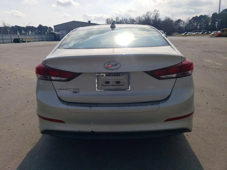 2017 HYUNDAI ELANTRA SE  