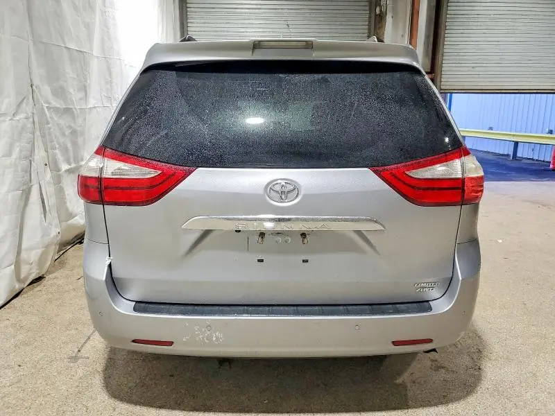2018 TOYOTA SIENNA LIMITED PREMIUM 7-PASSENGER  
