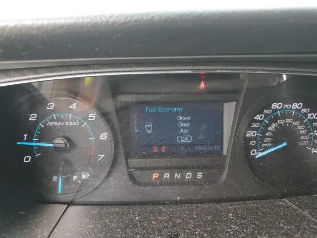 2015 FORD TAURUS SE  