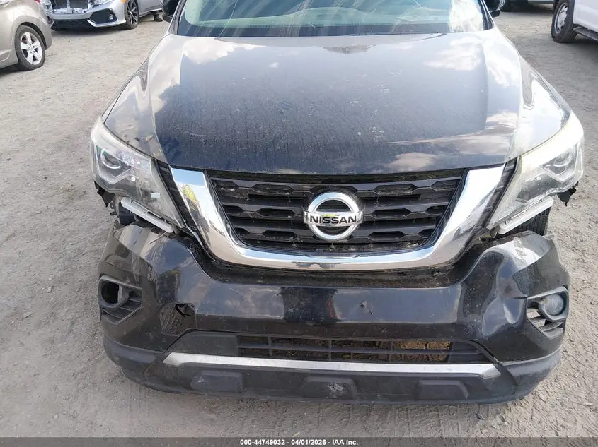 2018 NISSAN PATHFINDER SV