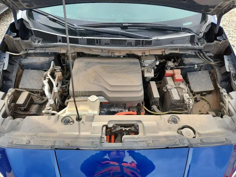2025 NISSAN LEAF SV PLUS  