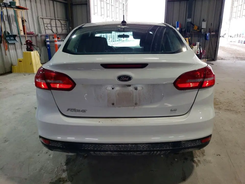 2017 FORD FOCUS SE  