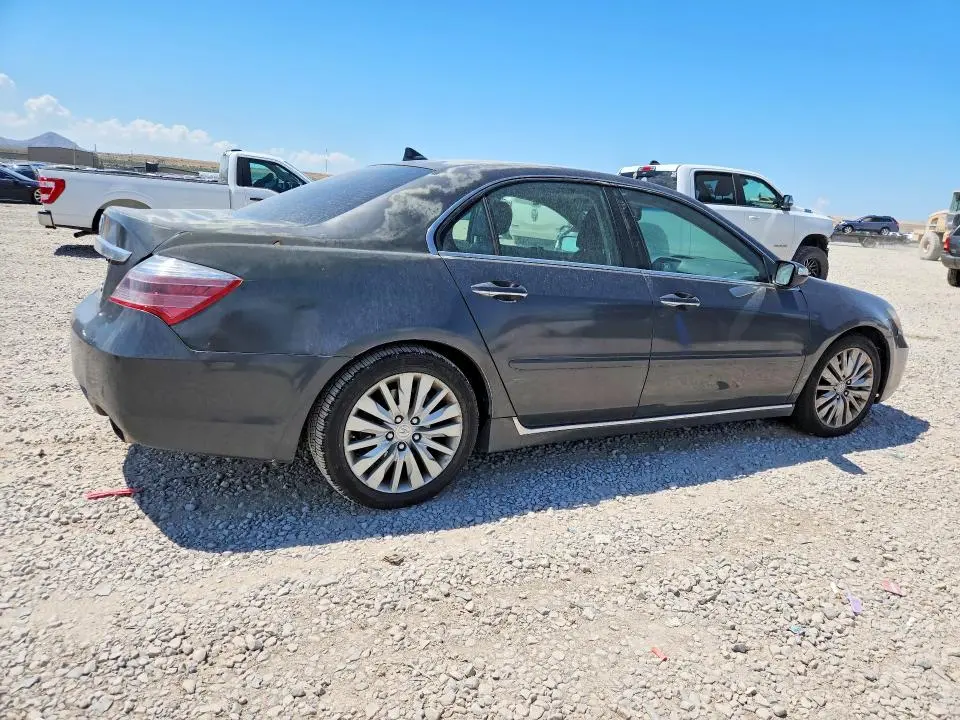 2011 ACURA RL   