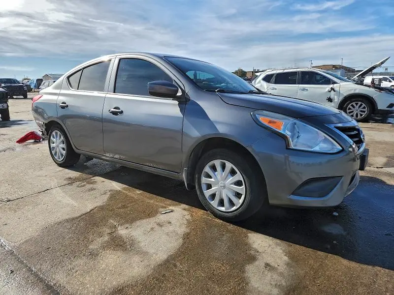 2019 NISSAN VERSA S  