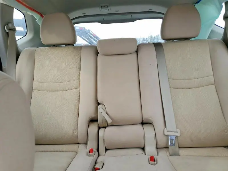 2015 NISSAN ROGUE S  