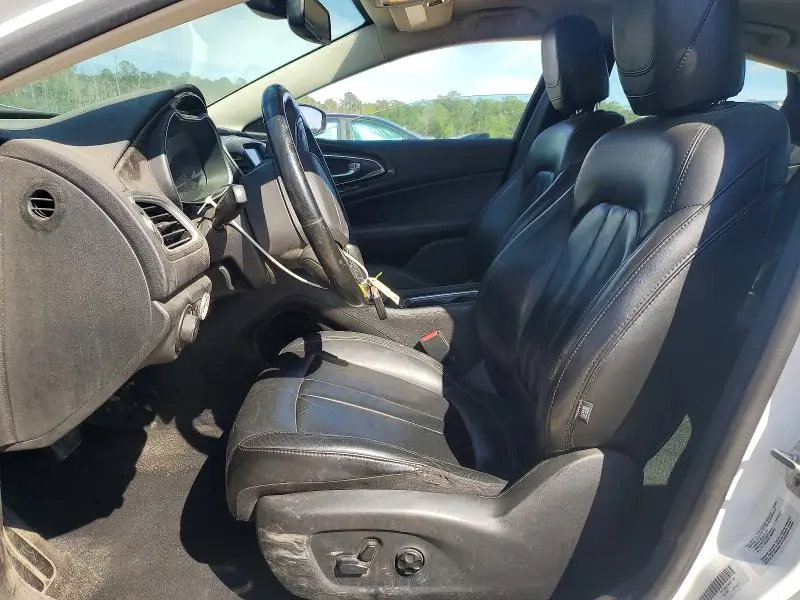 2016 CHRYSLER 200 C  