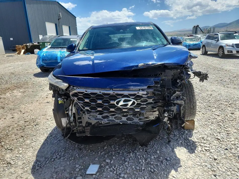 2019 HYUNDAI SANTA FE SE  