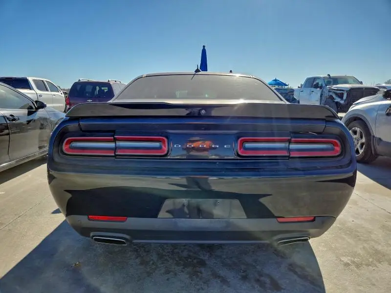 2017 DODGE CHALLENGER SXT  