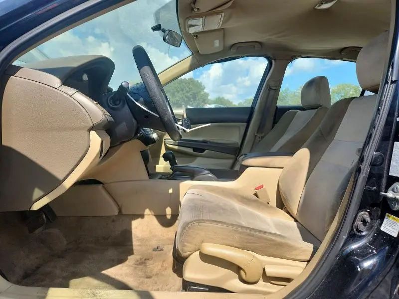 2010 HONDA ACCORD LX  