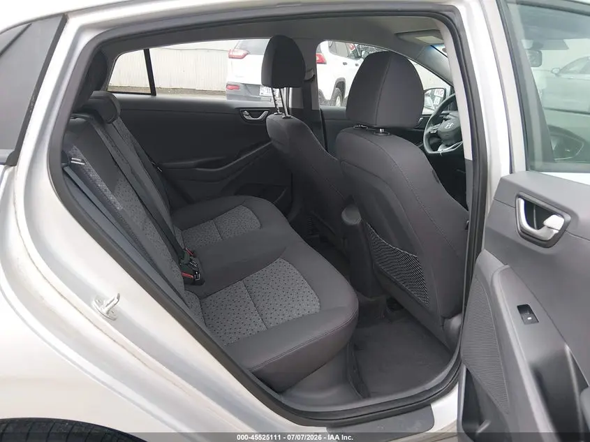 2018 HYUNDAI IONIQ HYBRID BLUE
