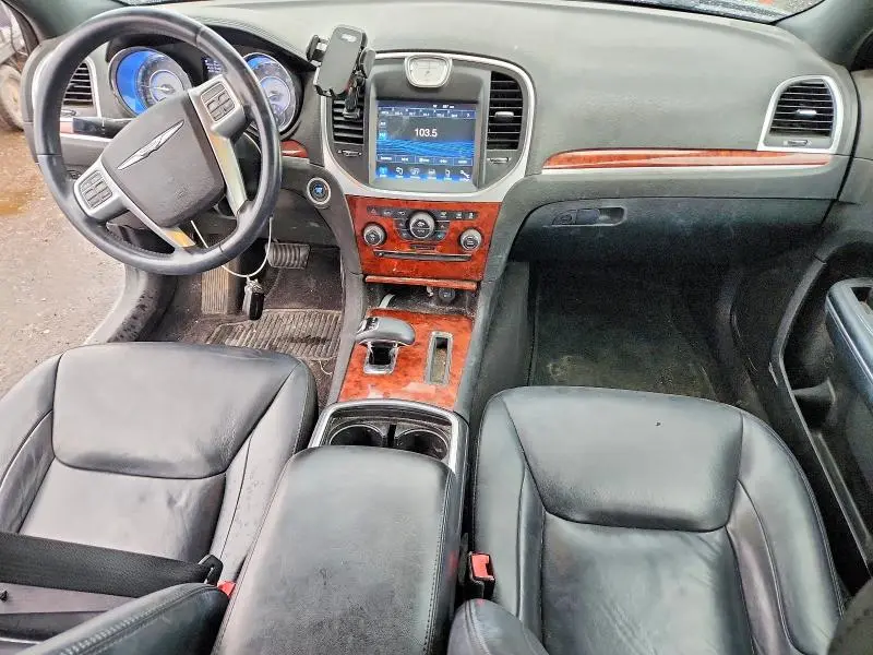 2013 CHRYSLER 300   