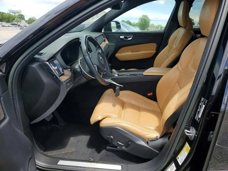 2022 VOLVO XC60 T8 RECHARGE INSCRIPTION  