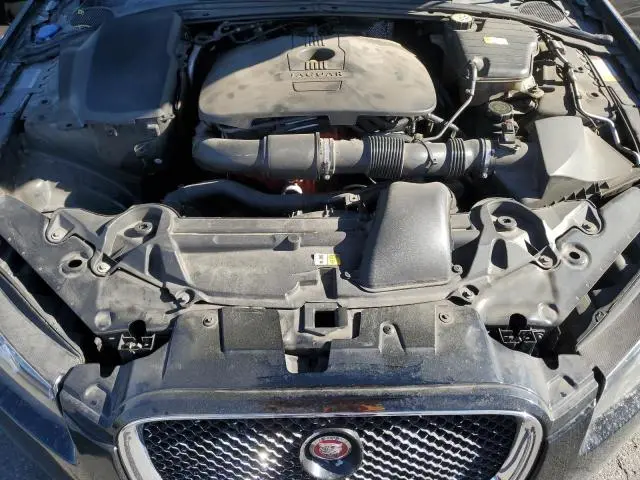 2013 JAGUAR XF   