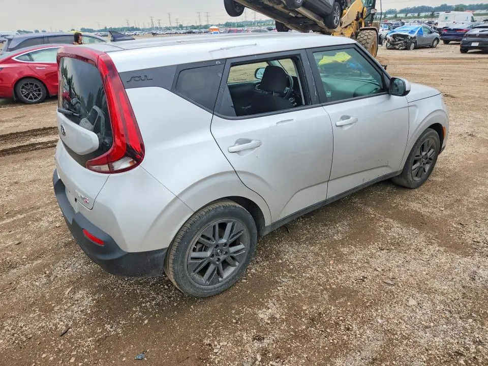 2021 KIA SOUL S  