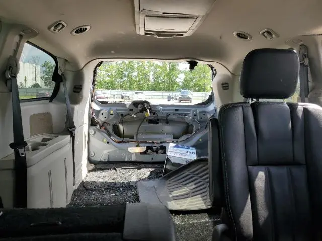 2013 CHRYSLER TOWN & COUNTRY TOURING  