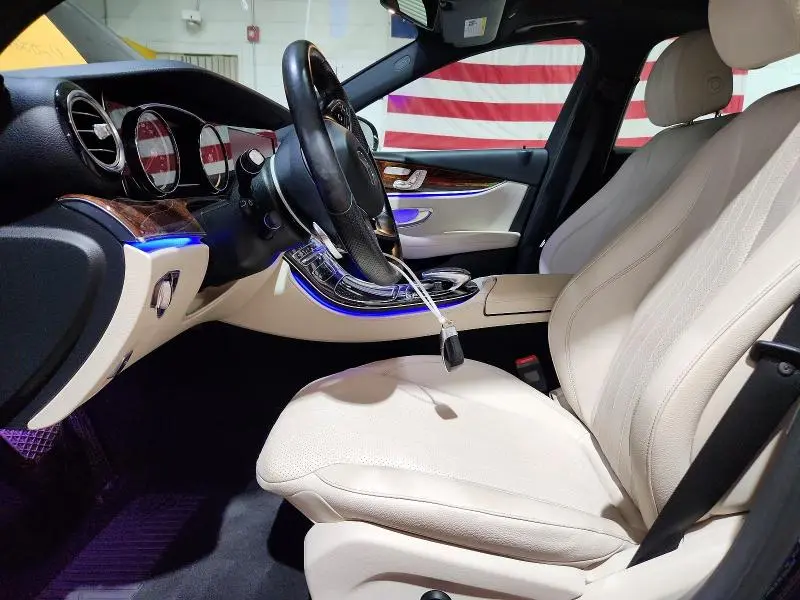 2017 MERCEDES-BENZ E 300 4MATIC  