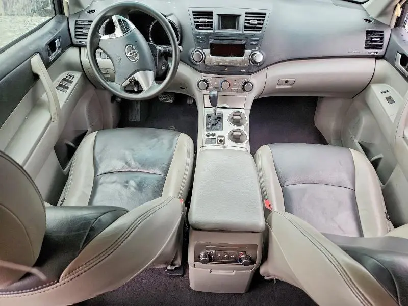 2012 TOYOTA HIGHLANDER BASE  
