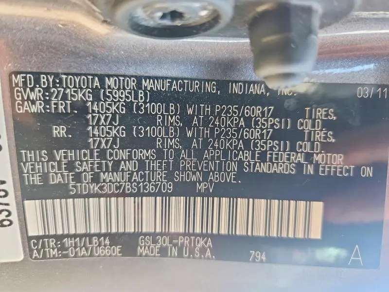 2011 TOYOTA SIENNA XLE 8-PASSENGER  