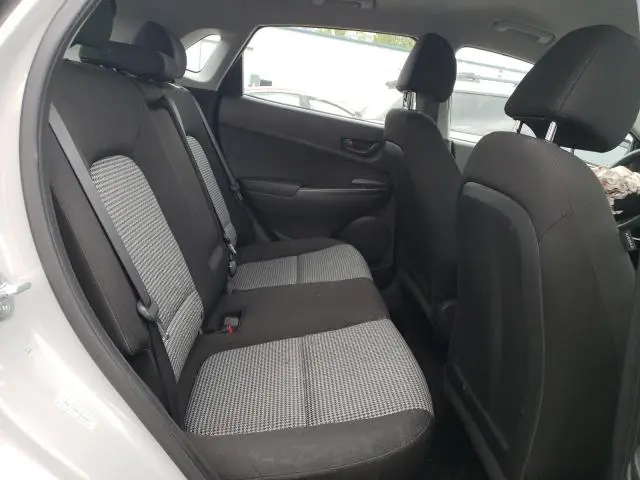 2023 HYUNDAI KONA SE  