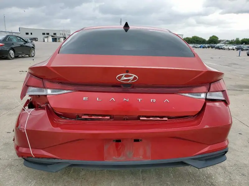 2021 HYUNDAI ELANTRA SE  