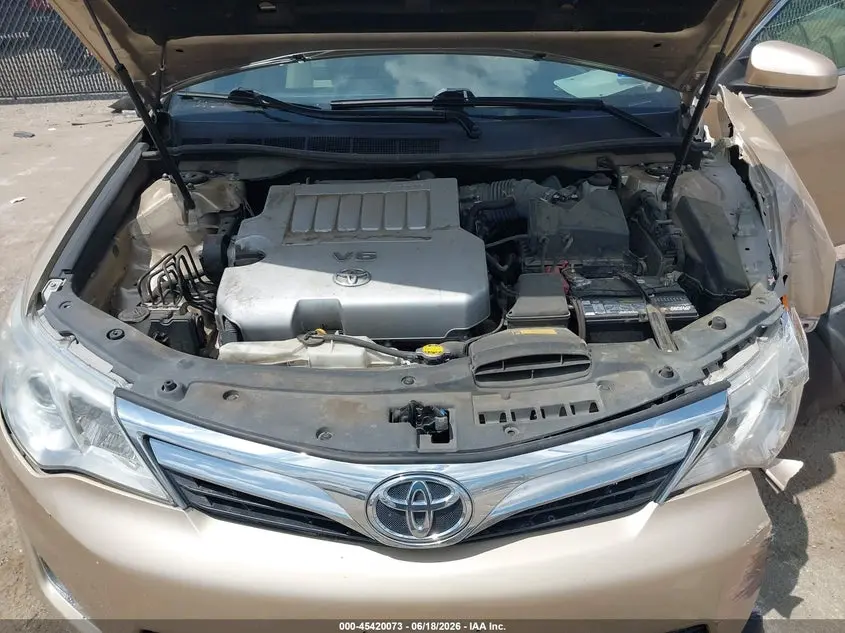 2012 TOYOTA CAMRY XLE V6