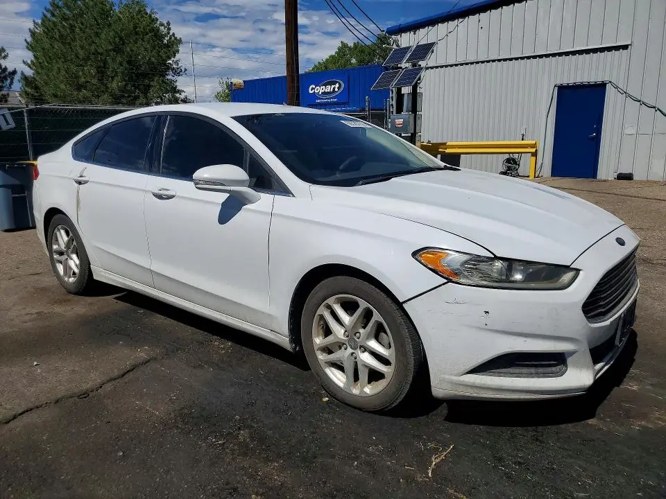 2015 FORD FUSION SE  