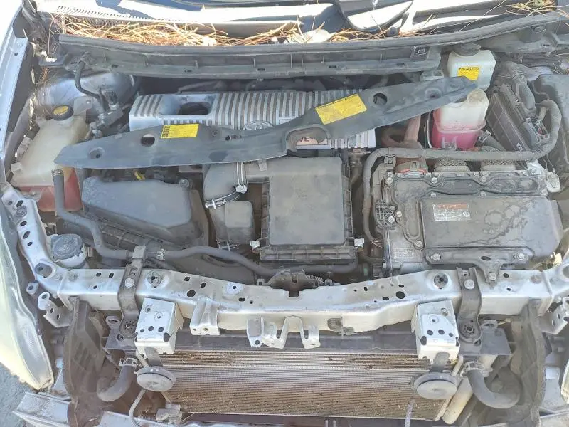 2013 TOYOTA PRIUS FIVE  