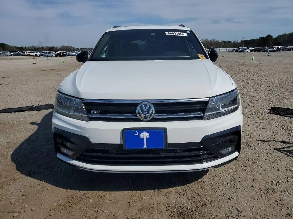 2020 VOLKSWAGEN TIGUAN SE  