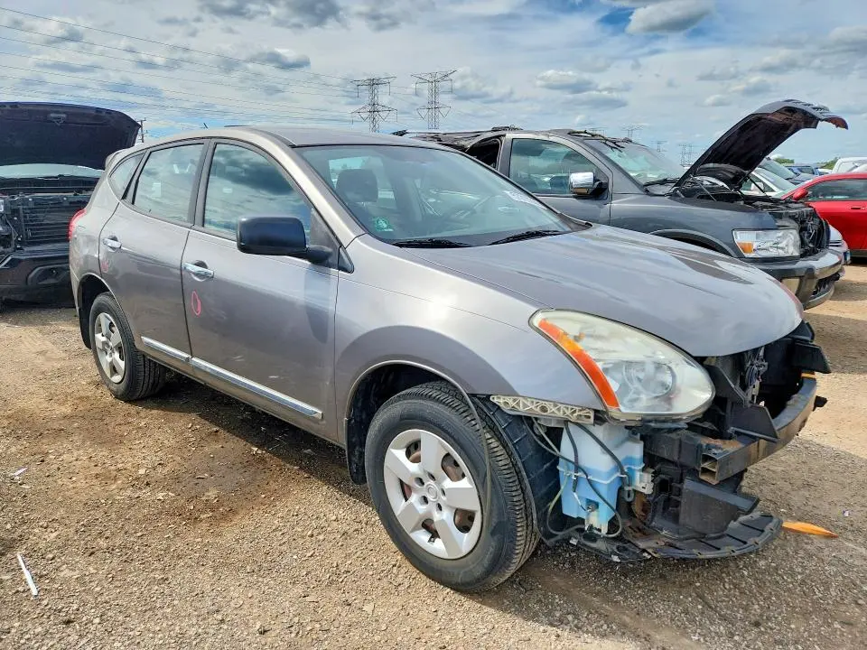 2013 NISSAN ROGUE S  