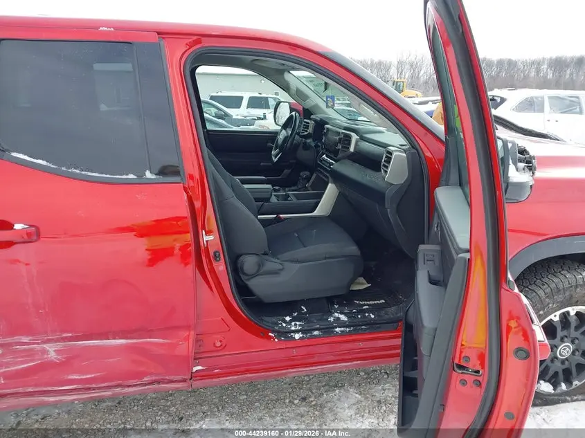 2022 TOYOTA TUNDRA SR5
