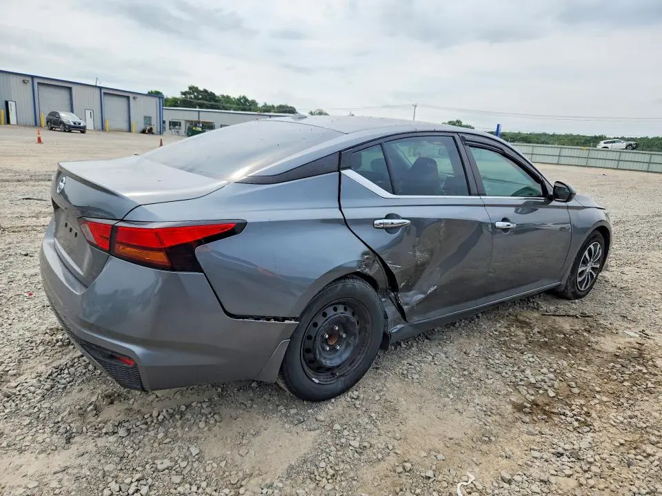 2020 NISSAN ALTIMA S  