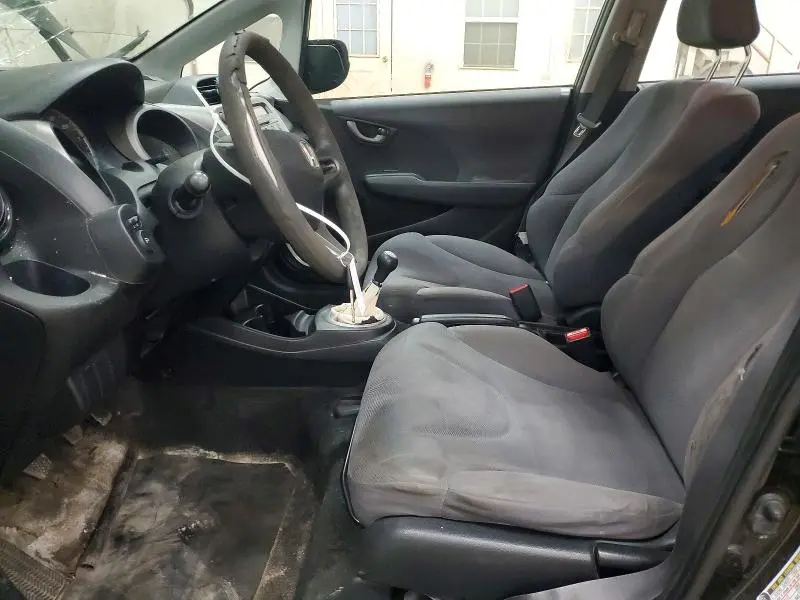 2010 HONDA FIT   