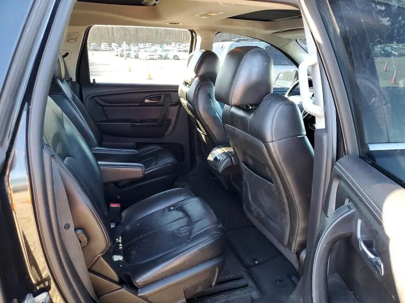 2013 CHEVROLET TRAVERSE LT  