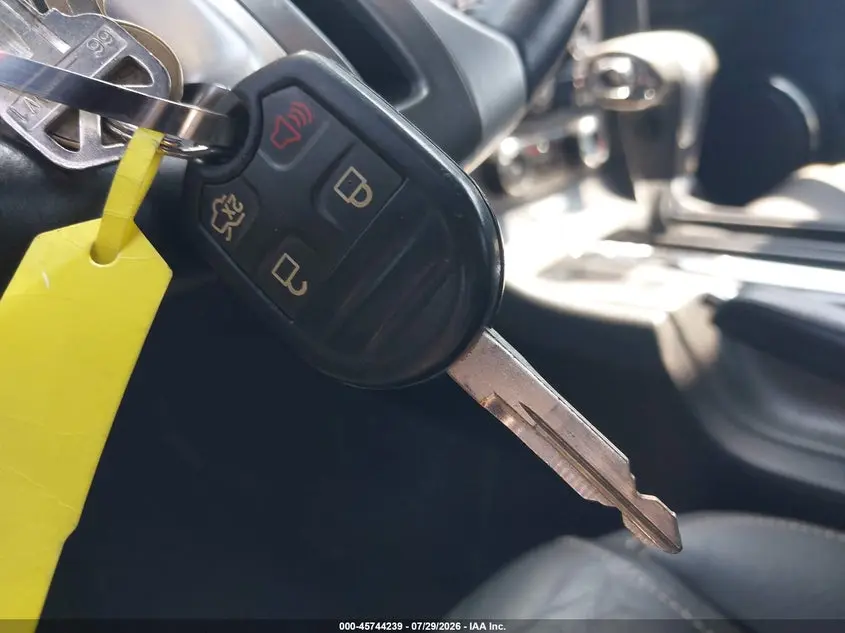 2011 FORD MUSTANG V6 PREMIUM