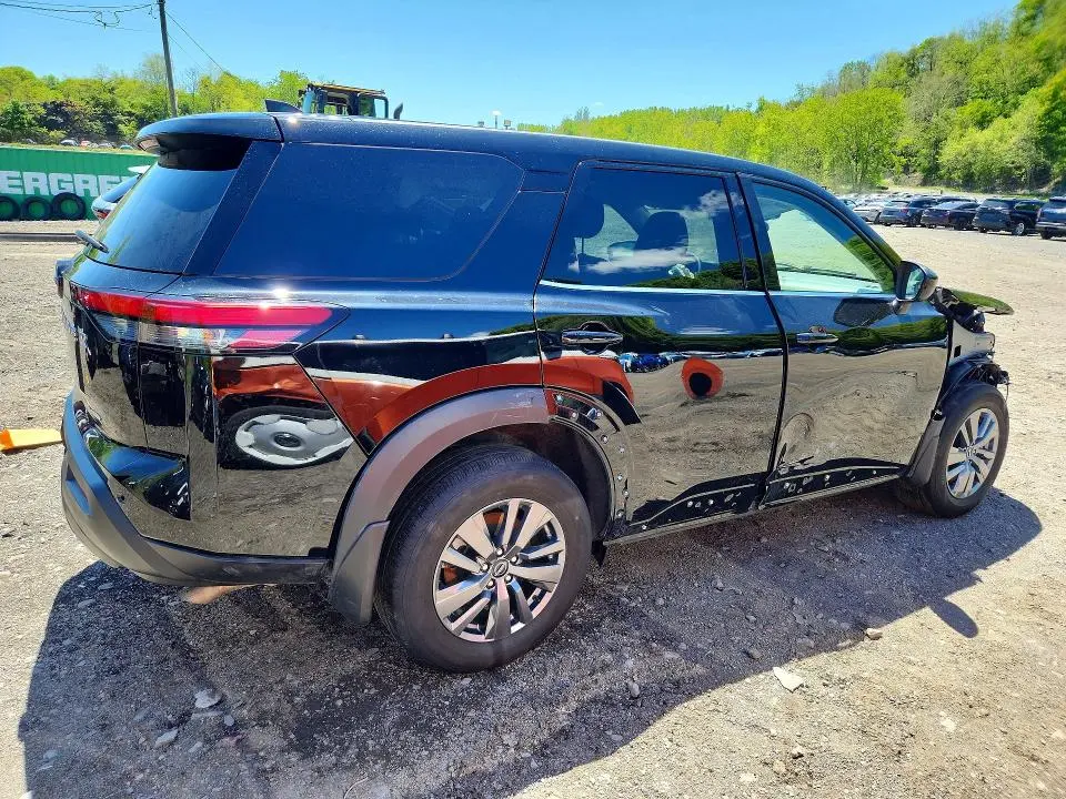 2025 NISSAN PATHFINDER S  