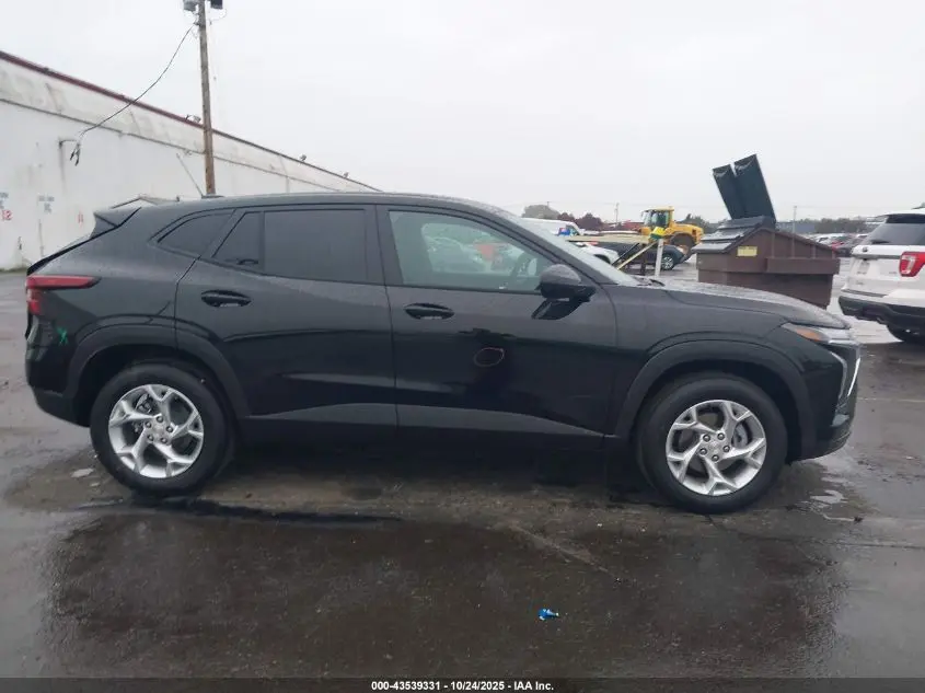 2025 CHEVROLET TRAX FWD LS