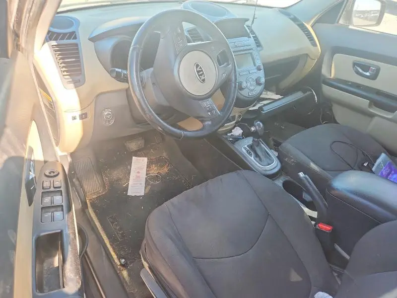 2012 KIA SOUL !  
