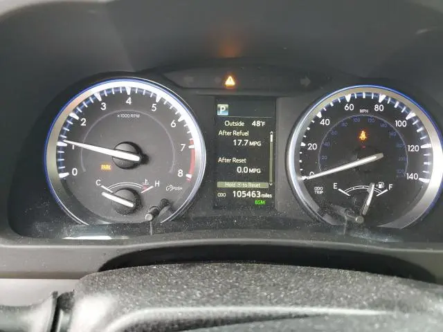 2017 TOYOTA HIGHLANDER SE  