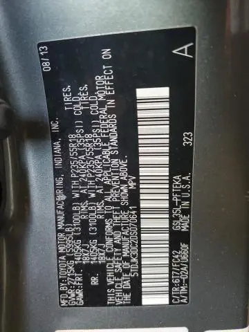 2013 TOYOTA SIENNA LE  