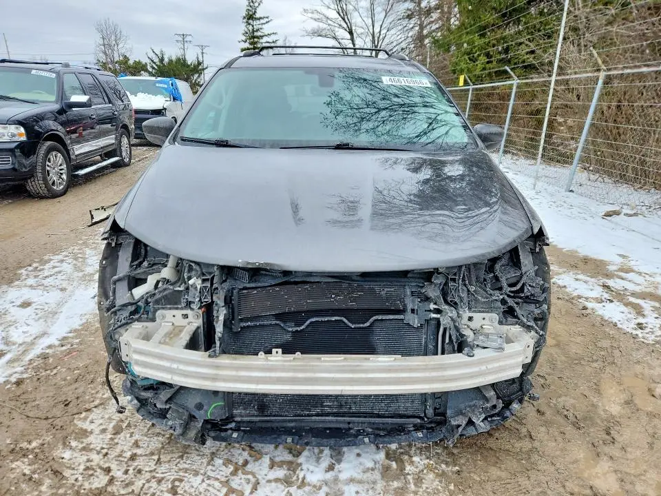 2017 CHRYSLER PACIFICA TOURING L PLUS  
