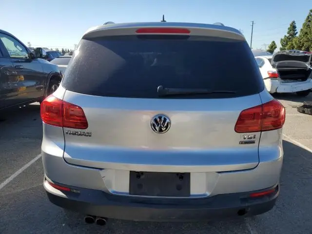 2016 VOLKSWAGEN TIGUAN S  
