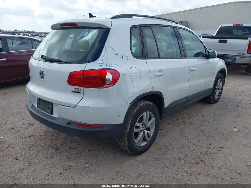2017 VOLKSWAGEN TIGUAN  