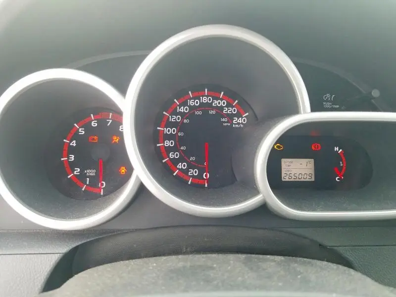 2010 TOYOTA MATRIX S  