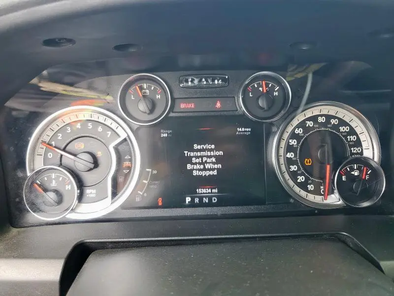 2017 RAM 1500 SLT  