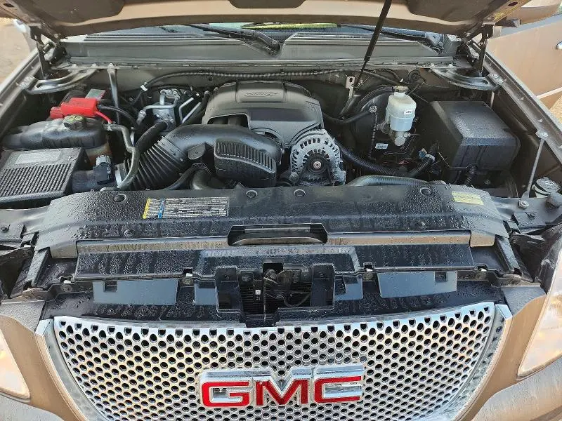 2011 GMC YUKON XL DENALI  