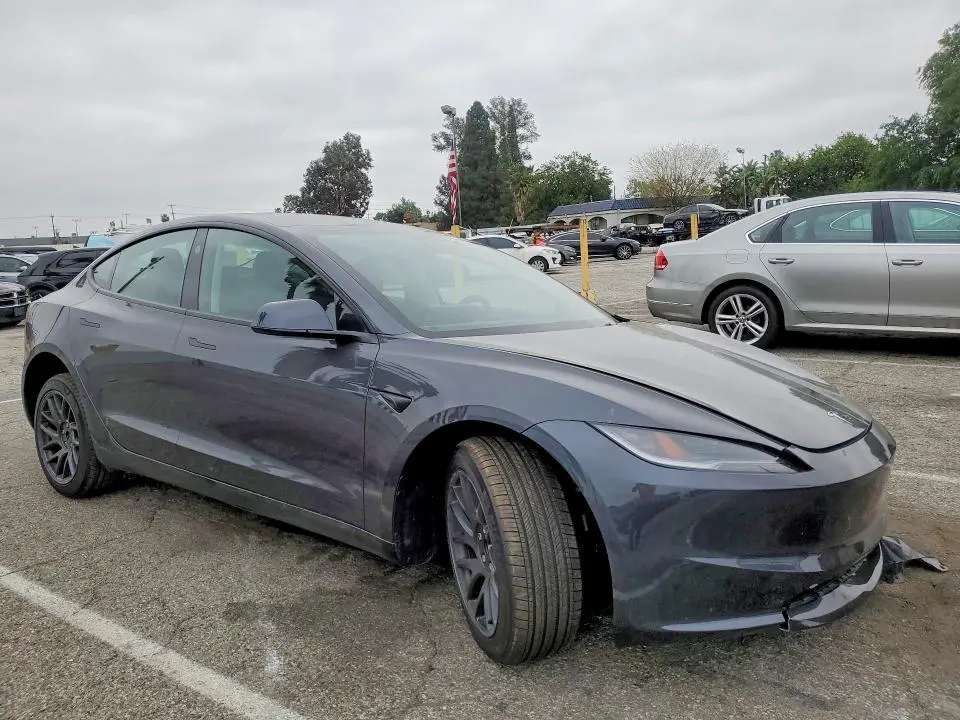 2025 TESLA MODEL 3   