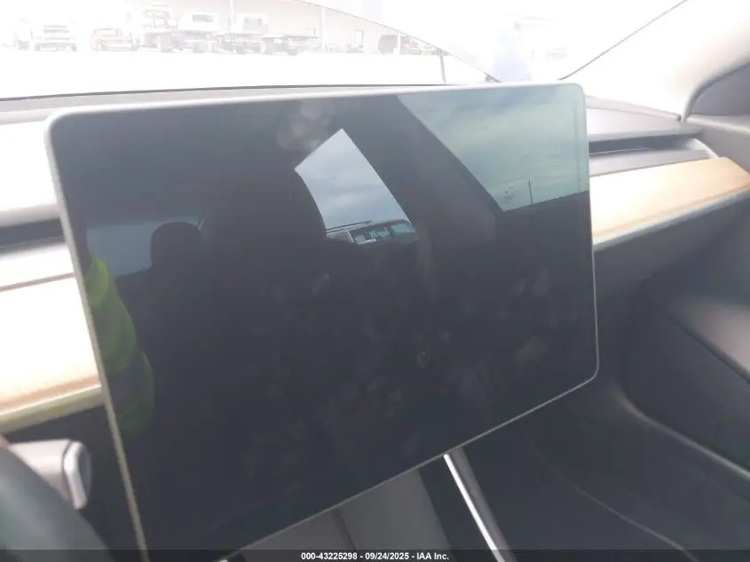 2018 TESLA MODEL 3 LONG RANGE/MID RANGE