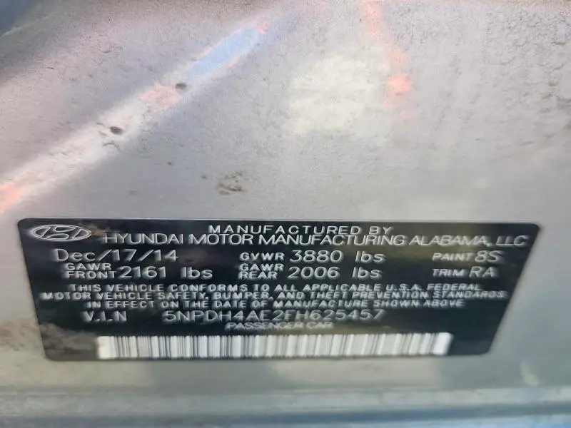 2015 HYUNDAI ELANTRA SE  